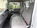 2005 Mazda Titan Dash