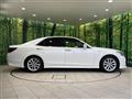 2013 Toyota Crown Hybrid