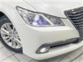 2013 Toyota Crown Hybrid