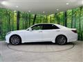 2016 Toyota Crown Hybrid