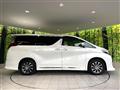 2015 Toyota Alphard Hybrid