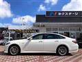 2019 Toyota Crown Hybrid