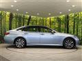 2018 Toyota Crown Hybrid