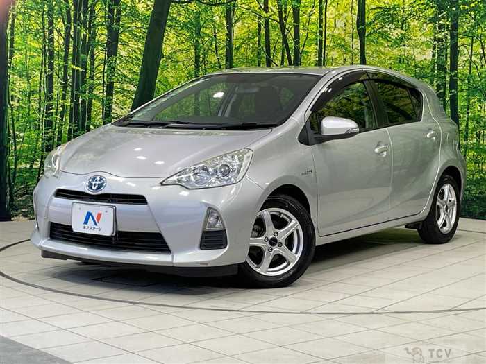 2013 Toyota AQUA