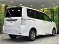 2012 Toyota Voxy
