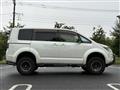 2016 Mitsubishi Delica D5