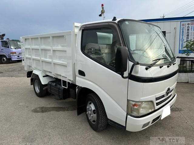 2008 Hino Dutro