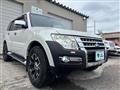 2014 Mitsubishi Pajero