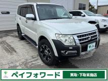 2014 Mitsubishi Pajero