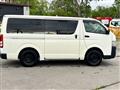 2005 Toyota Hiace Van