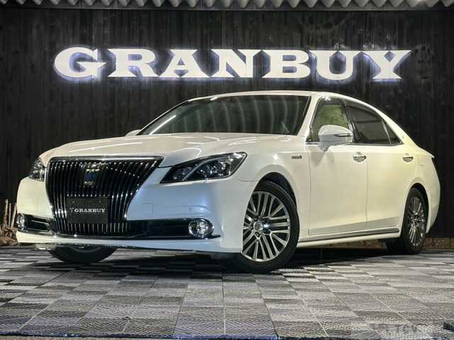 2013 Toyota Crown Majesta