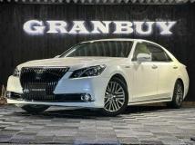 2013 Toyota Crown Majesta