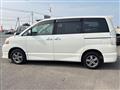 2007 Toyota Voxy