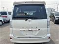 2007 Toyota Voxy