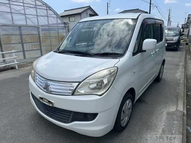 2011 Mitsubishi Delica