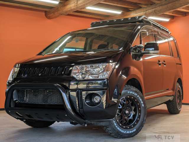 2009 Mitsubishi Delica D5