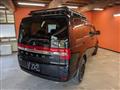 2009 Mitsubishi Delica D5