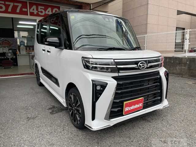 2023 Daihatsu Tanto Custom