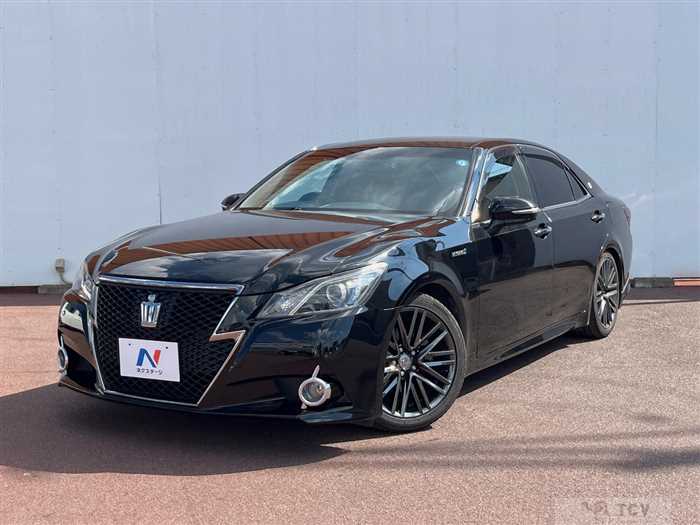 2015 Toyota Crown Hybrid