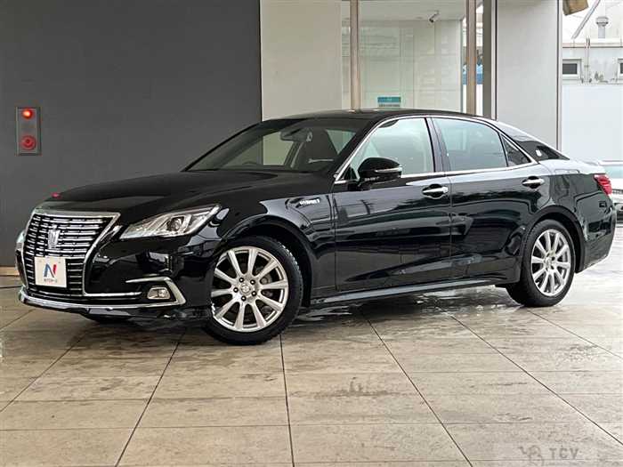 2016 Toyota Crown Hybrid