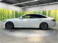 2018 Toyota Crown Hybrid