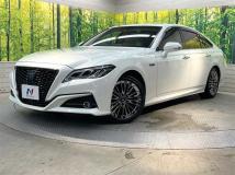 2018 Toyota Crown Hybrid