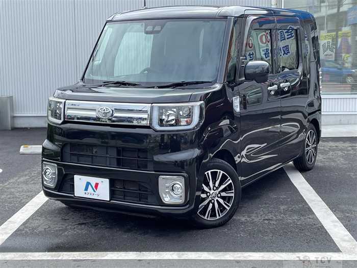 2018 Toyota PIXIS MEGA