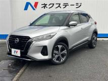 2020 Nissan KIX