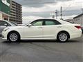 2017 Toyota Crown Hybrid