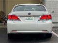 2017 Toyota Crown Hybrid