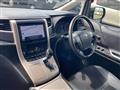 2013 Toyota Vellfire