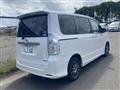 2014 Toyota Voxy