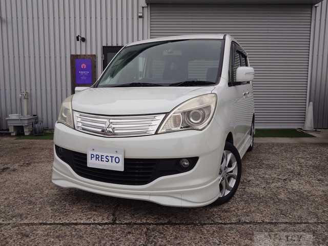 2011 Mitsubishi Delica