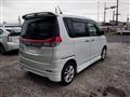 2011 Mitsubishi Delica