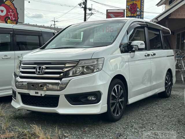 2013 Honda Step WGN