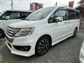 2013 Honda Step WGN