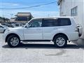 2012 Mitsubishi Pajero