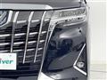 2019 Toyota Alphard Hybrid