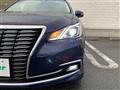 2017 Toyota Crown Hybrid