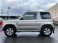 2005 Mitsubishi Pajero Mini
