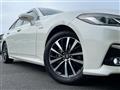 2018 Toyota Crown Hybrid