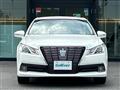 2013 Toyota Crown Hybrid
