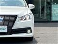 2013 Toyota Crown Hybrid