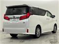2022 Toyota Alphard Hybrid