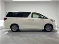 2014 Toyota Alphard