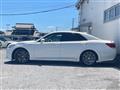 2013 Toyota Crown Hybrid