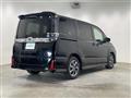 2017 Toyota Voxy