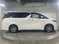 2023 Toyota Alphard Hybrid