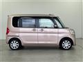 2017 Daihatsu Tanto