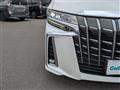 2018 Toyota Alphard Hybrid